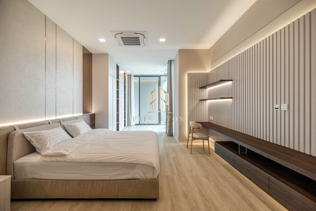 HousePattanakan, Srinakarin : Vive Krungthep Kreetha, near Wellington School 📞092-4252445