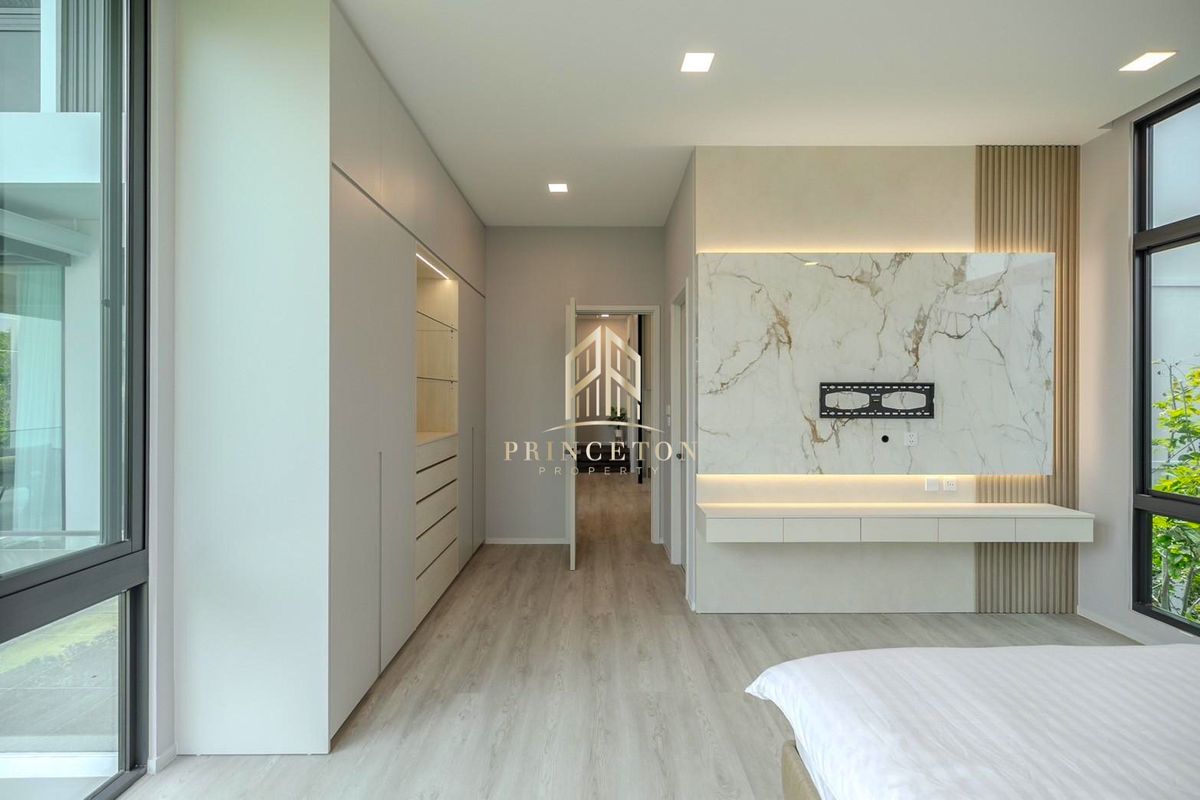 HousePattanakan, Srinakarin : Vive Krungthep Kreetha, near Wellington School 📞092-4252445