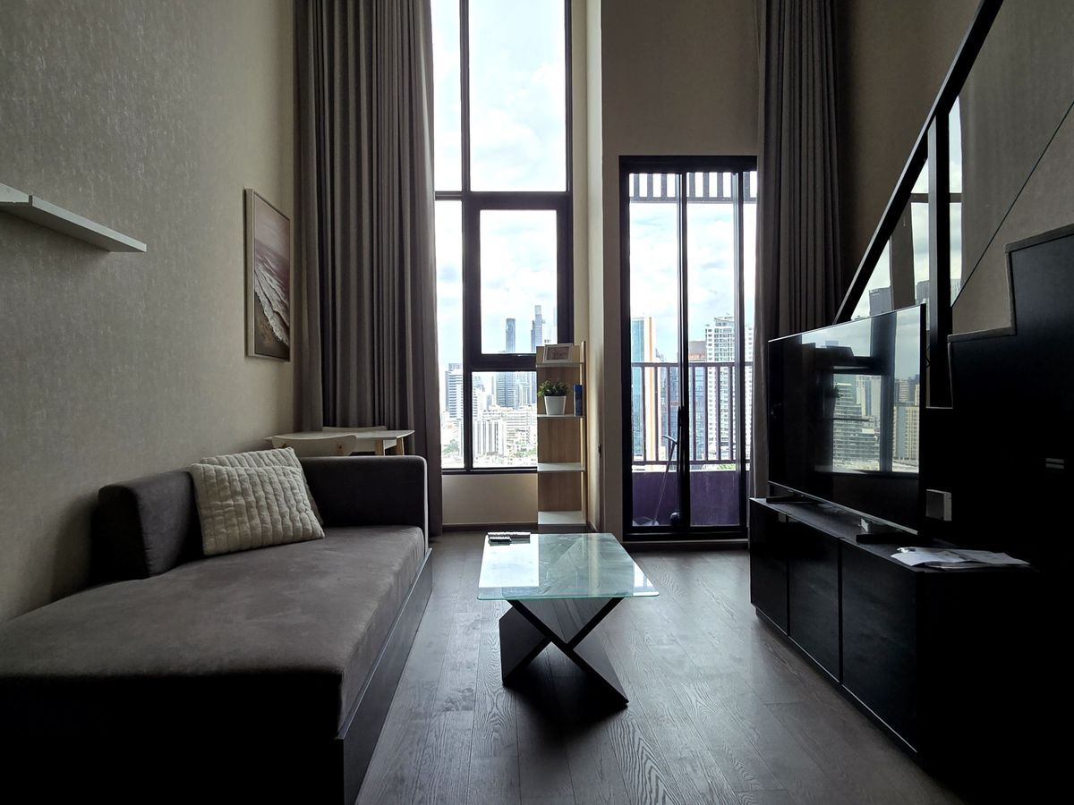 For RentCondoSiam Paragon ,Chulalongkorn,Samyan : Park Origin Chula Samyan【𝐑𝐄𝐍𝐓】🔥Luxurious and expensive design in gray-gold tones, beautiful lighting, and a calm charm🔥 Contact Line ID: @hacondo