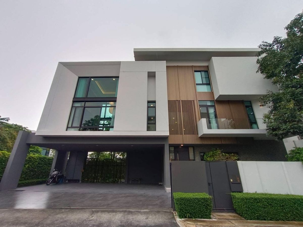 ให้เช่าบ้านพัฒนาการ ศรีนครินทร์ : Nantawan Rama 9 Srinakarin 