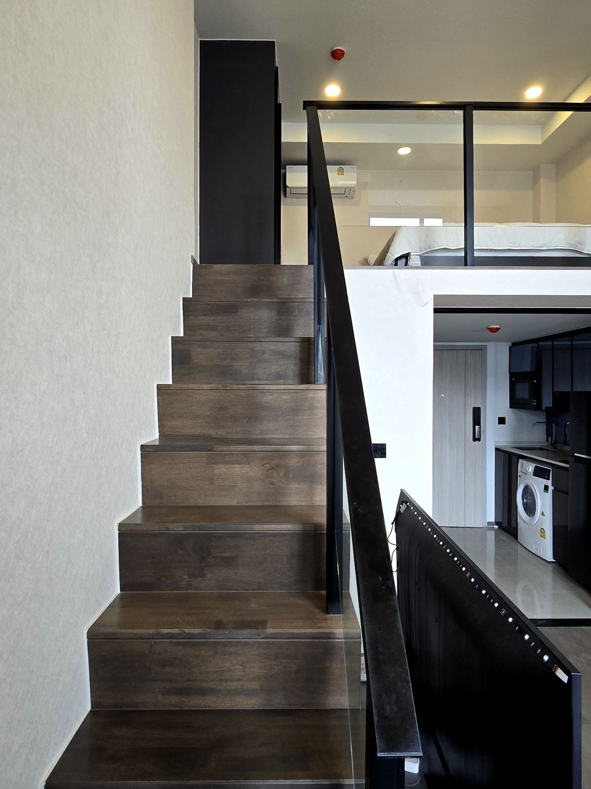 For RentCondoSiam Paragon ,Chulalongkorn,Samyan : Park Origin Chula Samyan【𝐑𝐄𝐍𝐓】🔥Luxurious and expensive design in gray-gold tones, beautiful lighting, and a calm charm🔥 Contact Line ID: @hacondo