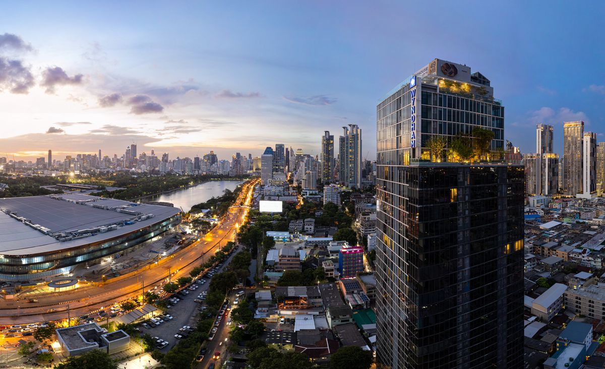 ขายคอนโดคลองเตย กล้วยน้ำไท : Penhouse โครงการ Wyndhan Bangkok ขนาด 127 ตร.ม. ทำเลใจกลางอโศก-พระราม4 แต่งครบพร้อมเข้าอยู่