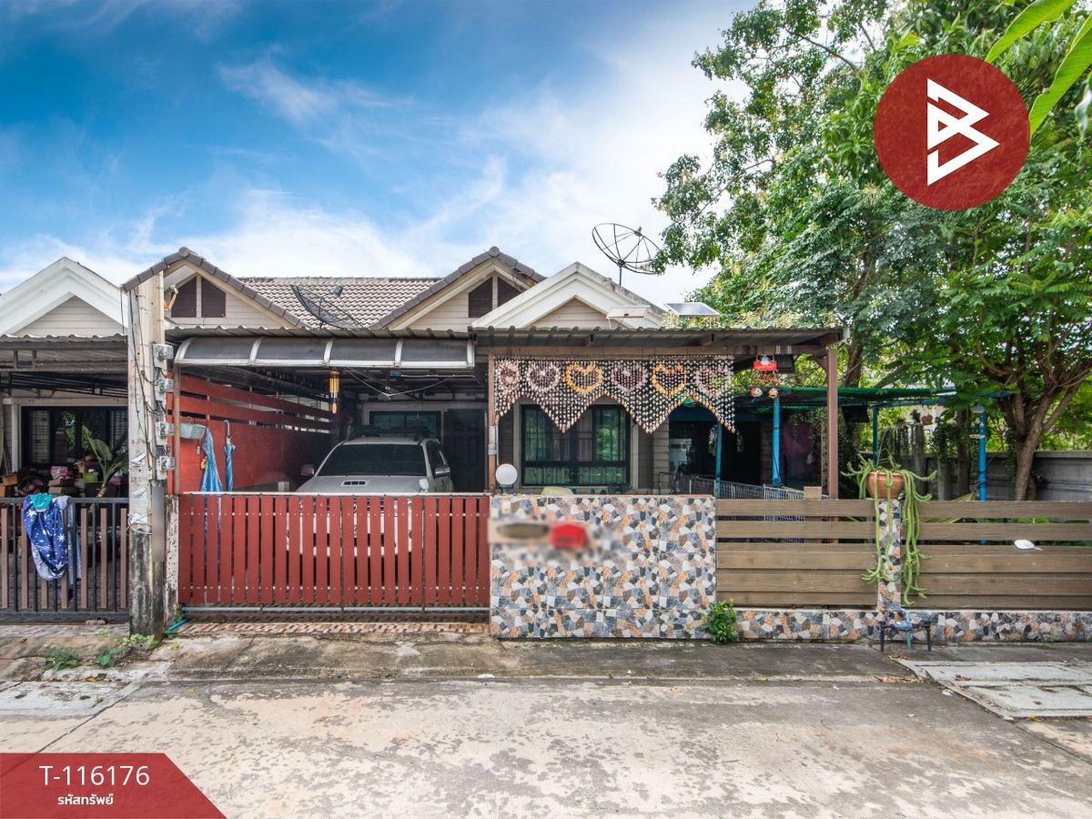 For SalePattaya, Bangsaen, Chonburi : Quick sale of twin houses Lalita Phan Thong Village, Chon Buri, ready to stay