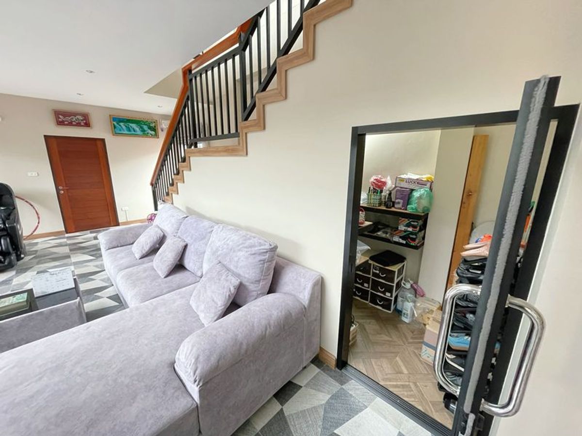 ขายบ้านวิภาวดี ดอนเมือง หลักสี่ : บ้านเดี่ยว เนื้อที่ 88 ตรางวา 5 ห้องนอน 5 ห้องน้ำ สรงประภา28 แขวงสีกัน เขตดอนเมือง กรุงเทพมหานคร