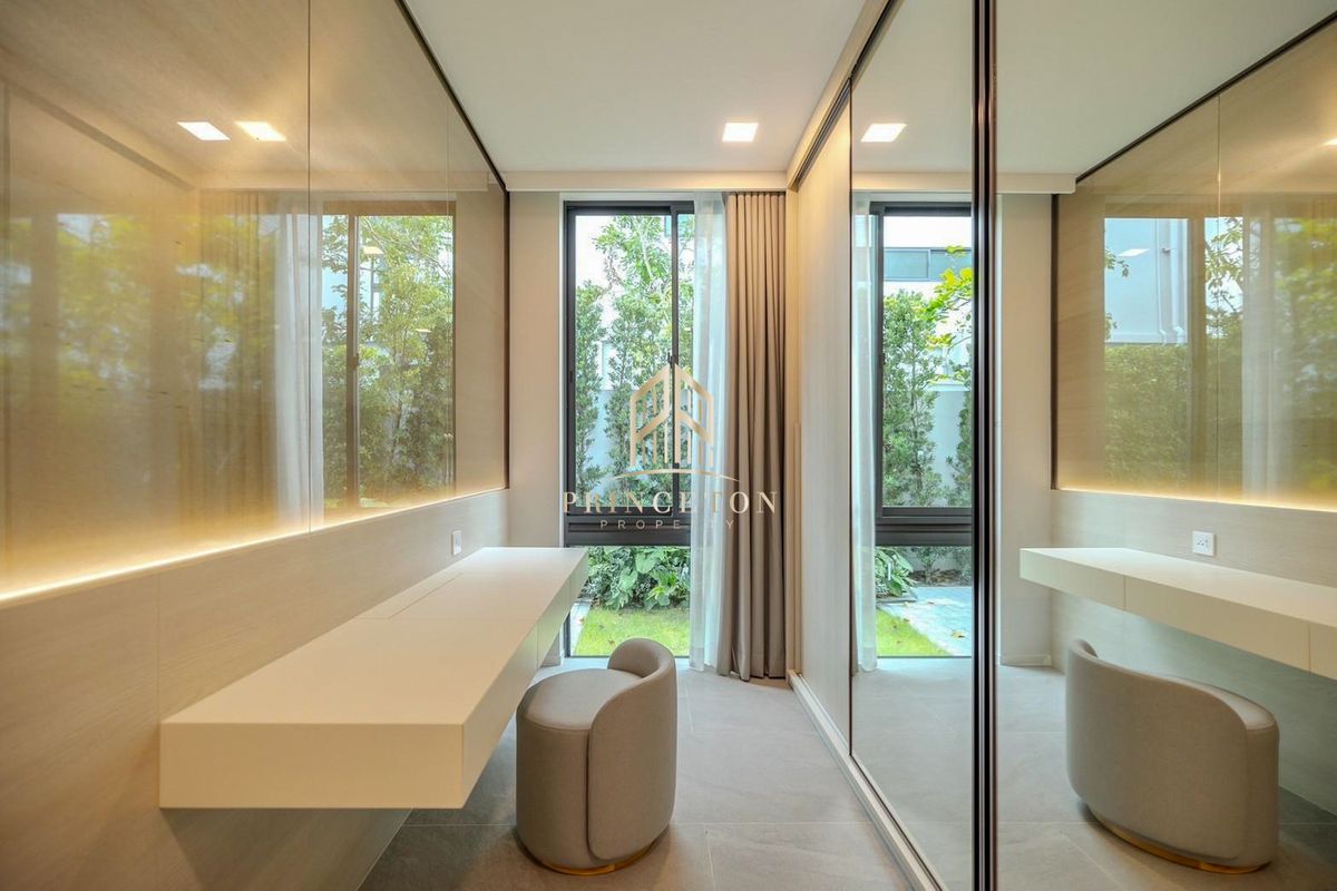 HousePattanakan, Srinakarin : Vive Krungthep Kreetha, near Wellington School 📞092-4252445