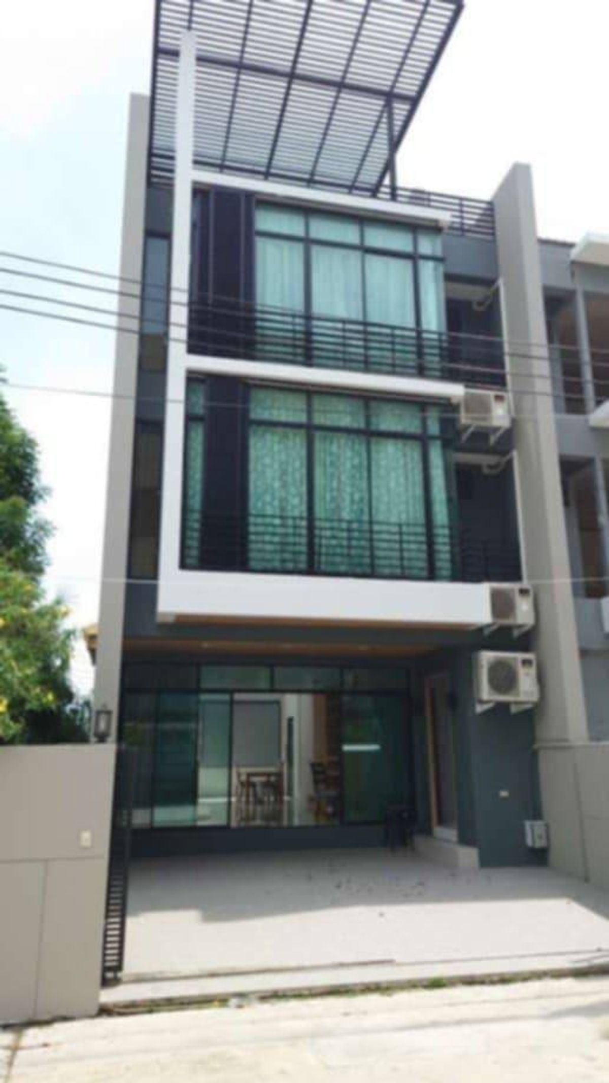 ให้เช่าทาวน์โฮมสมุทรปราการ สำโรง : 45ตรว 4นอน5น้ำ ทาวน์โฮม 4 ชั้น อลิชา วิลล์ Alisha View แบริ่ง 68