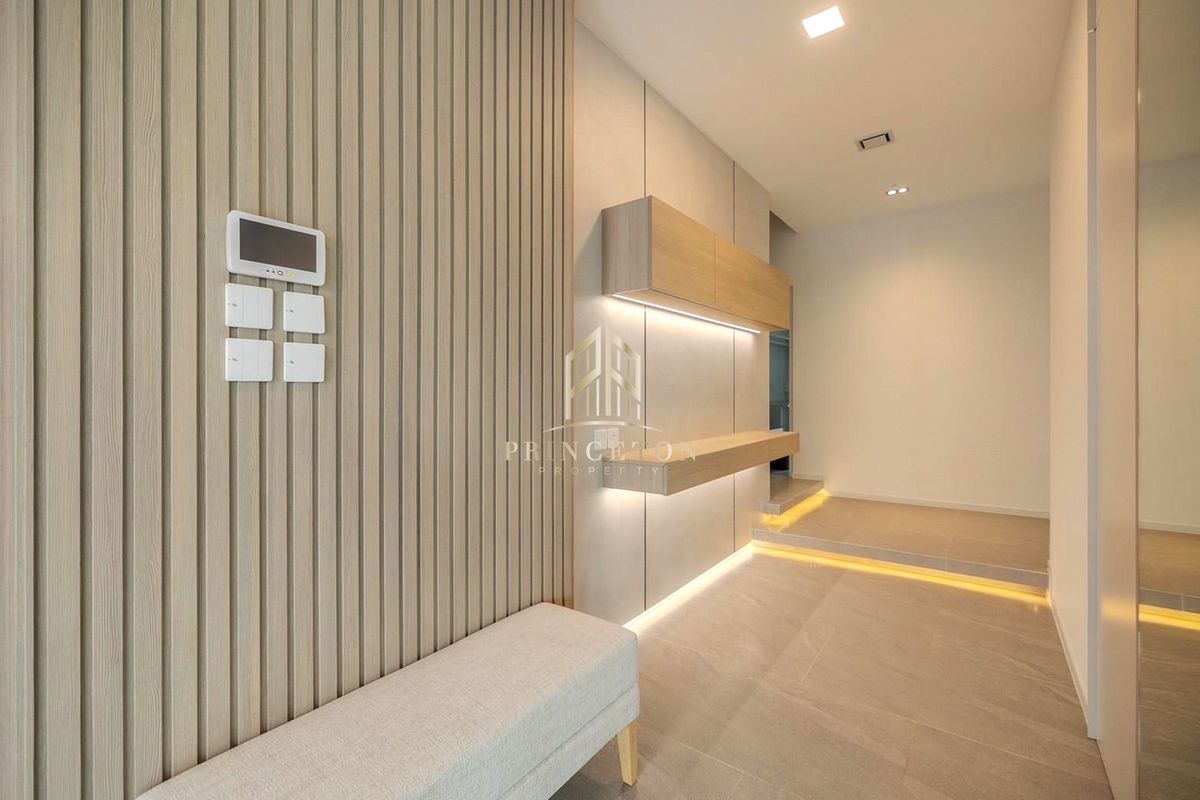 HousePattanakan, Srinakarin : Vive Krungthep Kreetha, near Wellington School 📞092-4252445