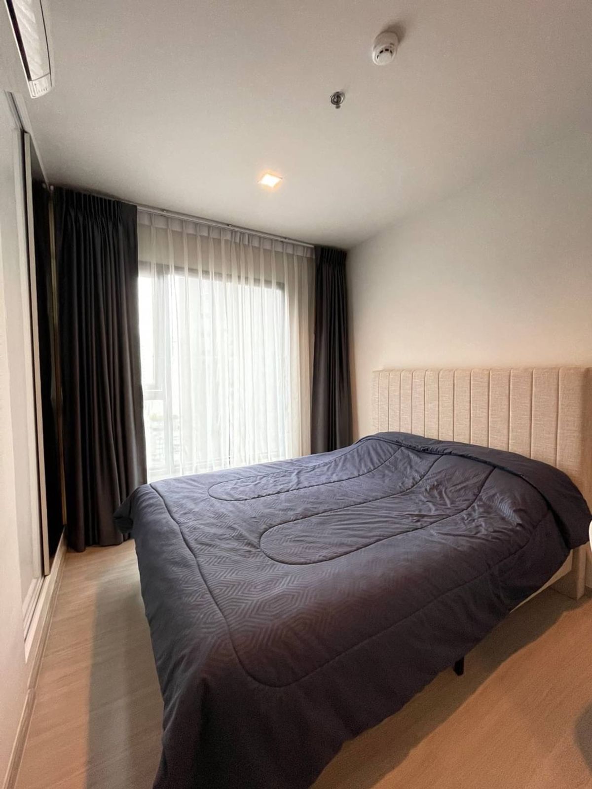ให้เช่าคอนโดพระราม 9 เพชรบุรีตัดใหม่ RCA : For Rent : Life Asoke-Rama 9 : - 2 ห้องนอน 1 ห้องน้ำ 