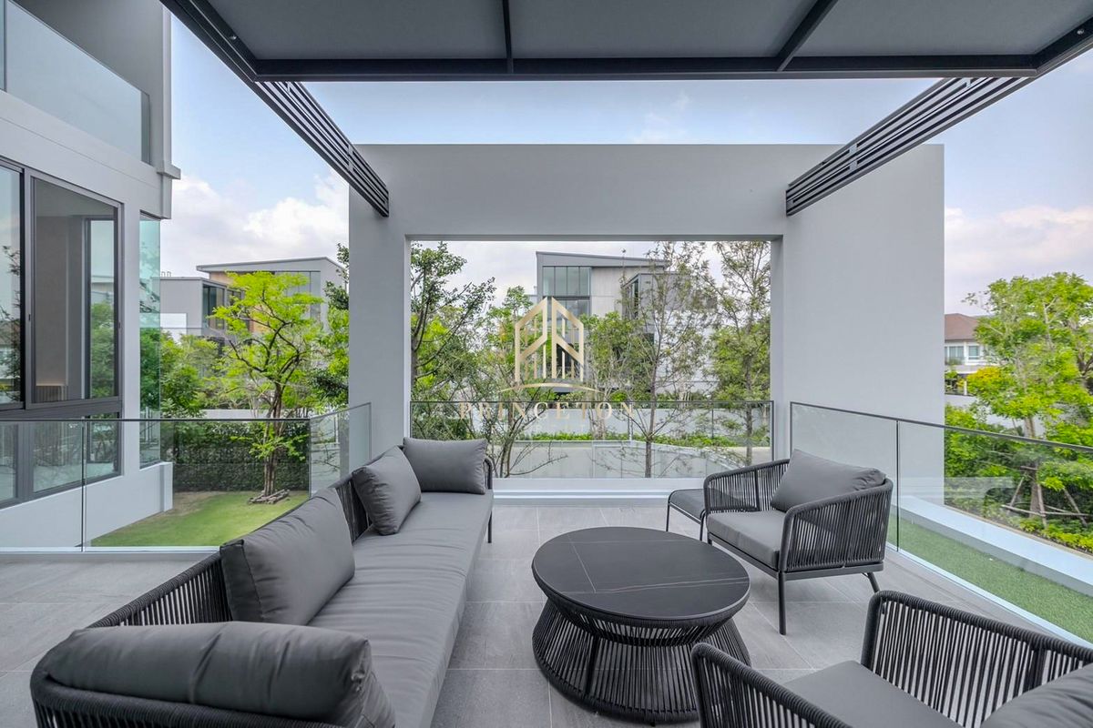 HousePattanakan, Srinakarin : Vive Krungthep Kreetha, near Wellington School 📞092-4252445