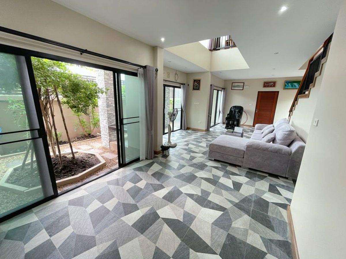 ขายบ้านวิภาวดี ดอนเมือง หลักสี่ : บ้านเดี่ยว เนื้อที่ 88 ตรางวา 5 ห้องนอน 5 ห้องน้ำ สรงประภา28 แขวงสีกัน เขตดอนเมือง กรุงเทพมหานคร