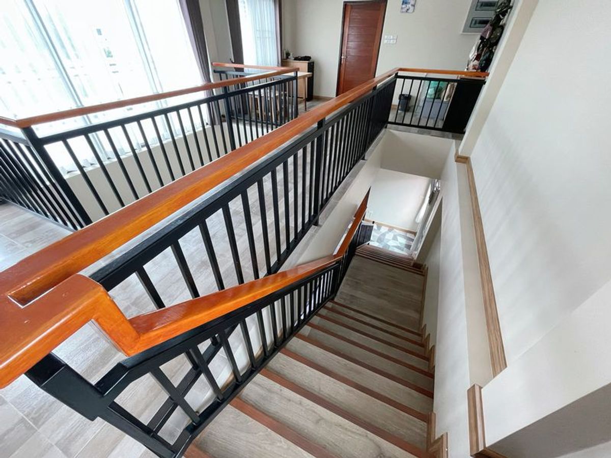 ขายบ้านวิภาวดี ดอนเมือง หลักสี่ : บ้านเดี่ยว เนื้อที่ 88 ตรางวา 5 ห้องนอน 5 ห้องน้ำ สรงประภา28 แขวงสีกัน เขตดอนเมือง กรุงเทพมหานคร