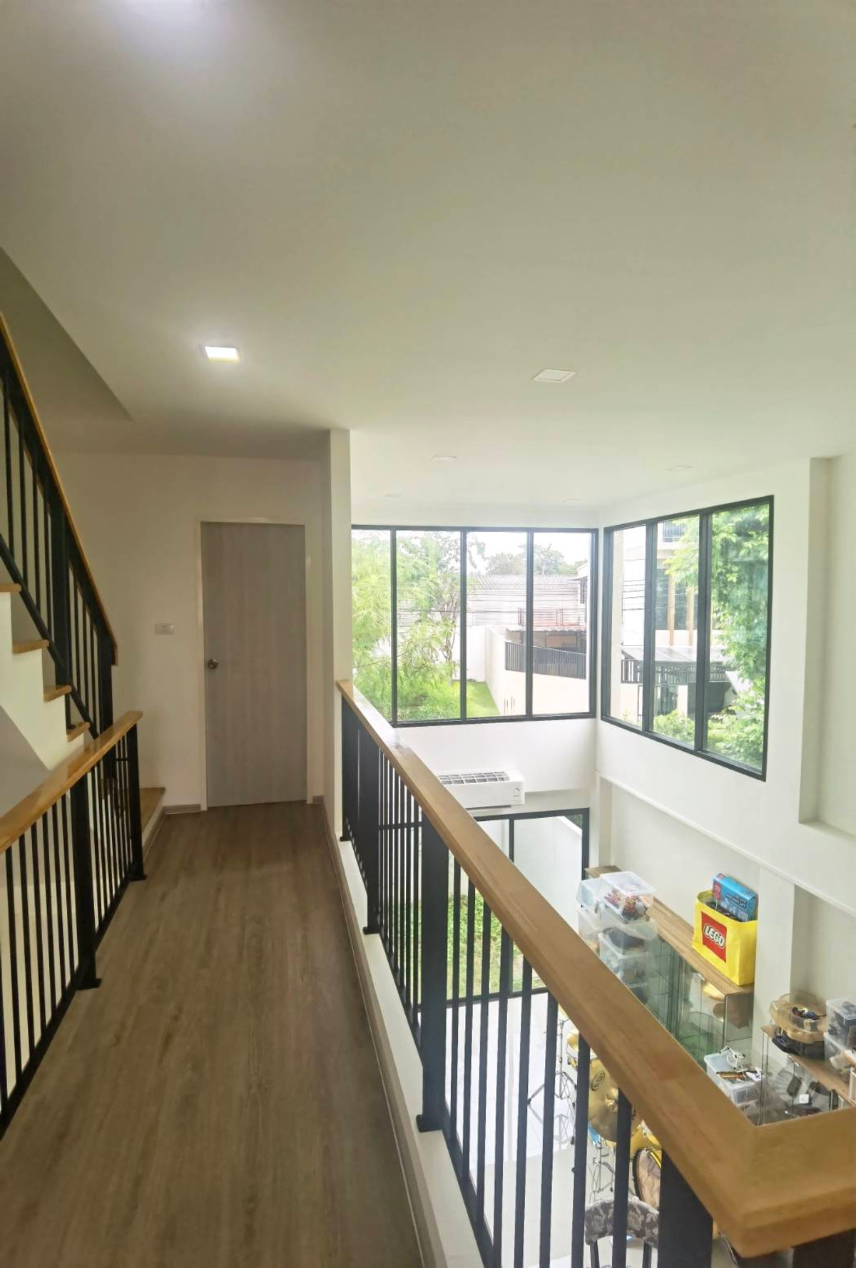 For SaleTownhomePinklao, Charansanitwong : Urgent sale‼ ️ House No. 989/1 The Bliz Sathorn-Charan 35 Premium Townhouse, the corner of the Children's Play, the swimming pool only has only one house.