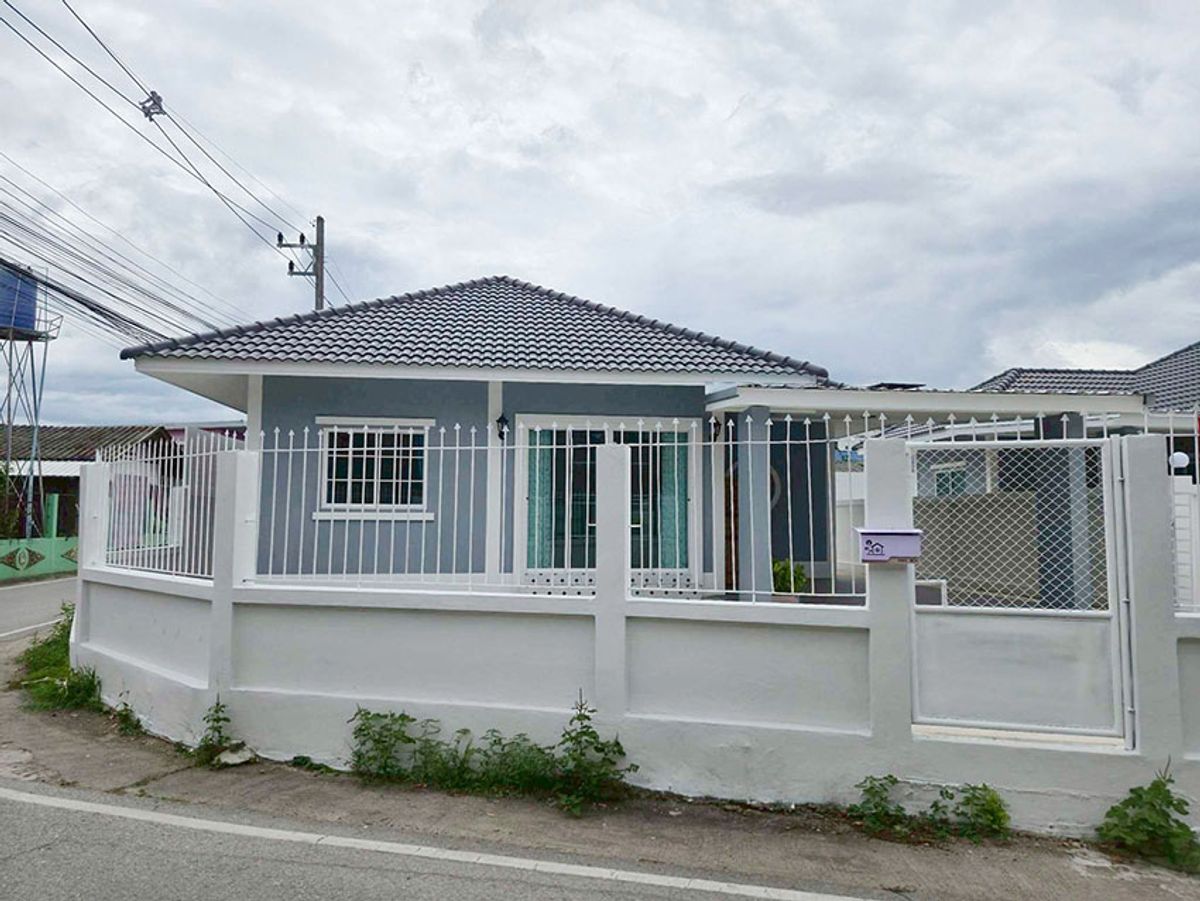 For RentHouseChiang Mai : House for rent 15,000 baht per month, near Big C, Mae Hia, only 5 minutes. No.9H930
