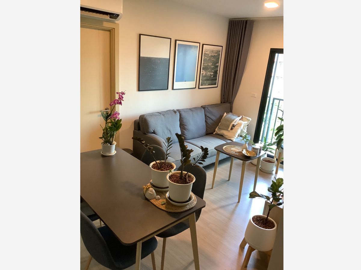 For SaleCondoKhon Kaen : Call : 094-496-3566 Sale at loss Condo The Base Downtown Khonkaen @Central Khonkaen 47 sq.m 2 Beds 2 Baths 5th floor Pool View, Tower B, Fully furnished