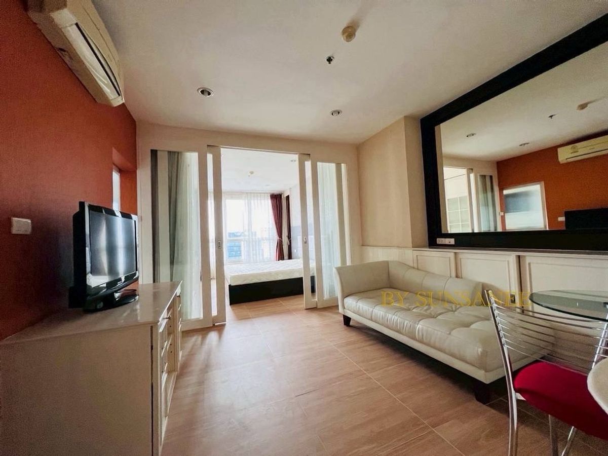 For RentCondoSathorn, Narathiwat : For Rent Life@Sathorn 20k.