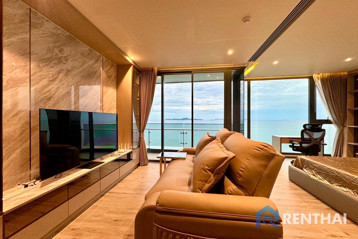 For RentCondoPattaya, Bangsaen, Chonburi : For rent Arom wongamat 1 bedroom 45 sqm direct sea  view