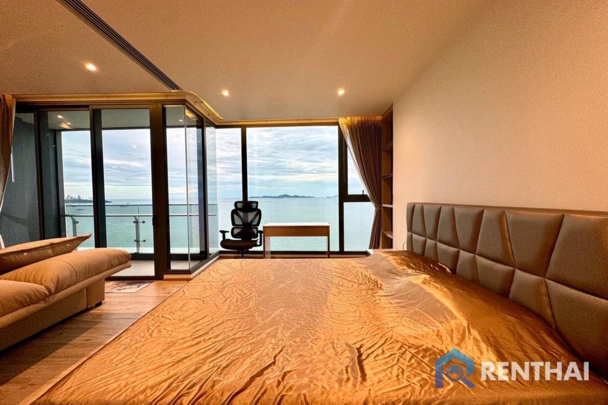 For RentCondoPattaya, Bangsaen, Chonburi : For rent Arom wongamat 1 bedroom 45 sqm direct sea  view