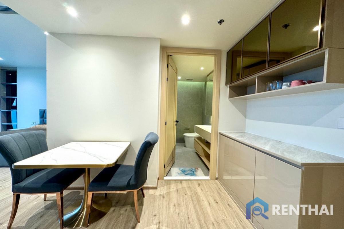 For RentCondoPattaya, Bangsaen, Chonburi : For rent Arom wongamat 1 bedroom 45 sqm direct sea  view