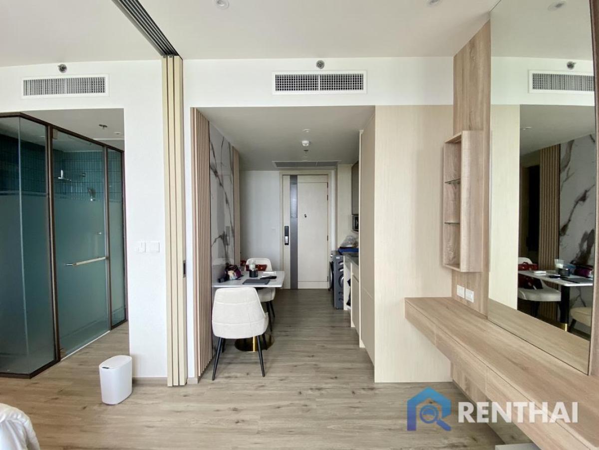 ให้เช่าคอนโดพัทยา บางแสน ชลบุรี สัตหีบ : ปล่อยเช่าคอนโด Arom Wongamat Pattaya 1 ห้องนอน 1 ห้องน้ำ วิทะเล ราคา 45,000 บาท