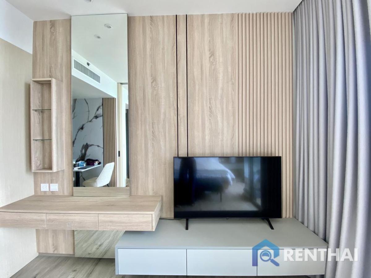 ให้เช่าคอนโดพัทยา บางแสน ชลบุรี สัตหีบ : ปล่อยเช่าคอนโด Arom Wongamat Pattaya 1 ห้องนอน 1 ห้องน้ำ วิทะเล ราคา 45,000 บาท