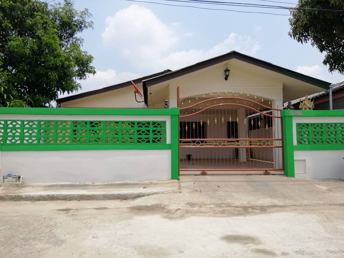 For RentHouseMin Buri, Romklao : One -story house for rent at Khon Thani University 4, Rat Phatthana Road, Soi Mis Teen, Ratpattana B., Saphan Sung, Bangkok 10240