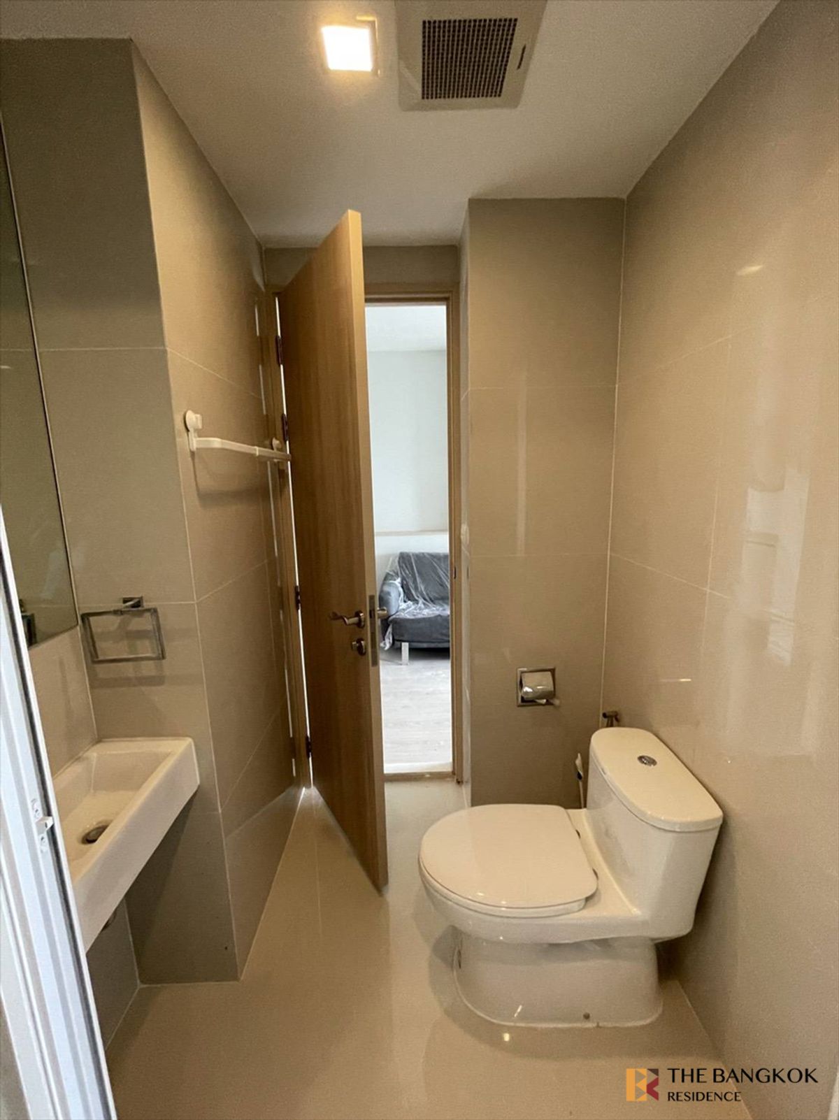 ขายคอนโดอ่อนนุช อุดมสุข : ✨ห้องสวย พร้อมอยู่✨ ริธึ่ม สุขุมวิท 44/1 คอนโดย่าน CBD ราคาถูกกว่าตลาด‼  ใกล้ BTS พระโขนง 