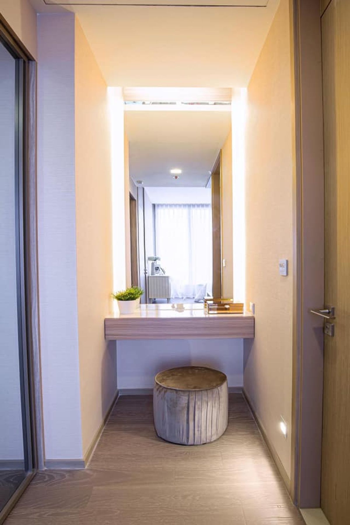 ให้เช่าคอนโดสุขุมวิท อโศก ทองหล่อ : 💥DL-8174💥ว่าง ให้ เช่า  ดิ เอส อโศก 👉แอดไลน์ @fastcondo 