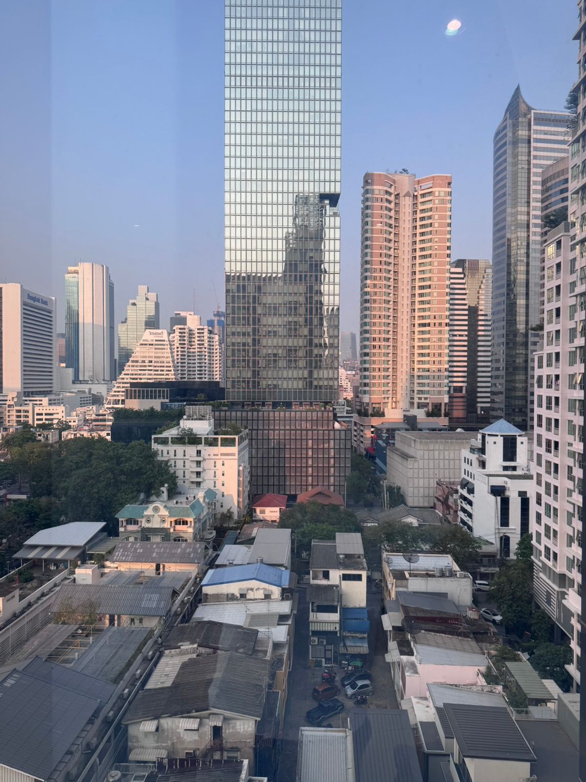 For SaleCondoSathorn, Narathiwat : 🐶Pet-Friendly condo in Sathorn🐱 Newly renovated room with nice built-in, high floor, open view ✨Tait 12✨1 bedroom, 1 bathroom, size 52 sq m, near BTS / MRT Saint Louis (0.2 km.) Tel.0982645161