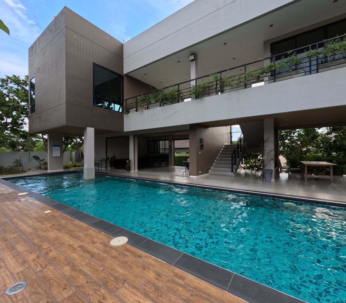 ขายพัทยา บางแสน ชลบุรี สัตหีบ : 🏡 บ้านพูลวิลล่า 3 ห้องนอน – โครงการ Panalee ห้วยใหญ่