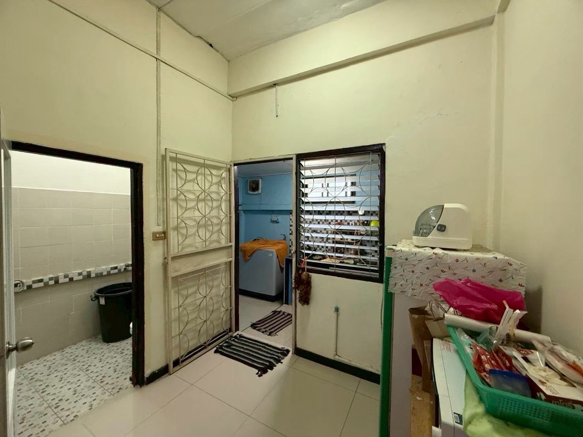 ขายทาวน์โฮมนนทบุรี บางใหญ่ บางบัวทอง : 🏠✨ ทาวน์โฮมราคาดี ทำเลน่าอยู่ เริ่มต้นชีวิตครอบครัวได้ทันที!นครทองปาร์ควิว 1 | โครงการคุณภาพ เดินทางสะดวก ทำเลชุมชนใกล้ตลาด โรงเรียน ร้านค้า และแหล่งงานในพื้นที่บางบัวทอง