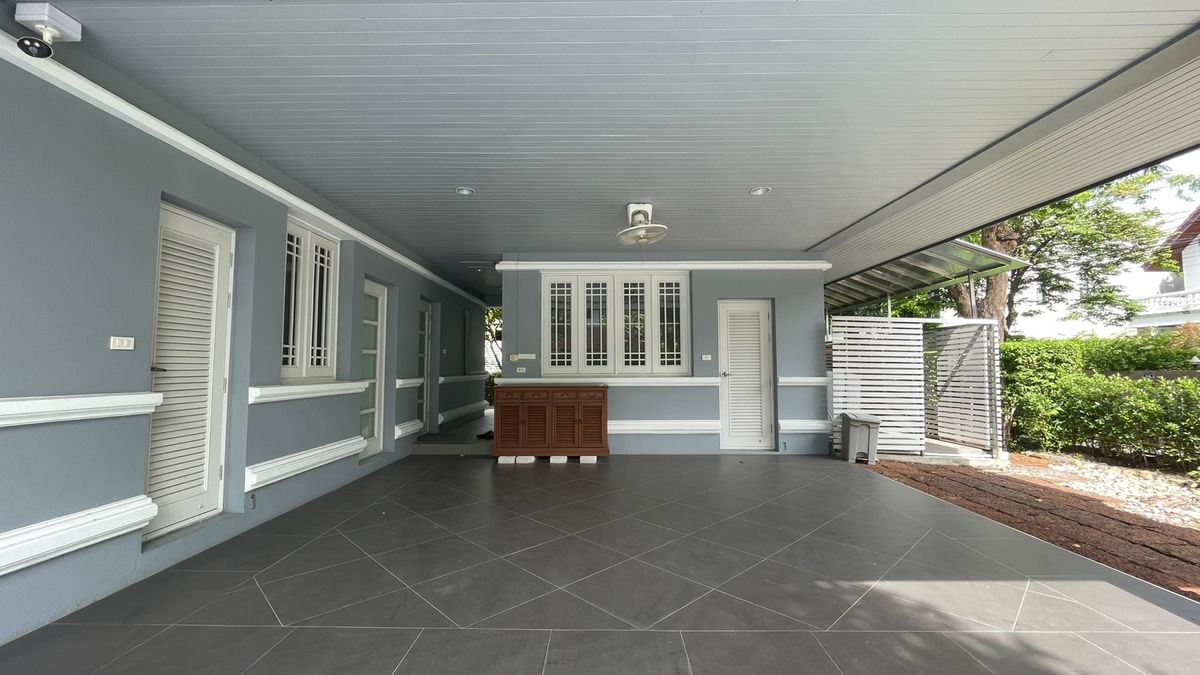 ให้เช่าบ้านสมุทรปราการ สำโรง : ให้เช่าบ้านเดี่ยวหรู โครงการเลคไซด์วิลล่า 1 ใกล้ Mega Bangna