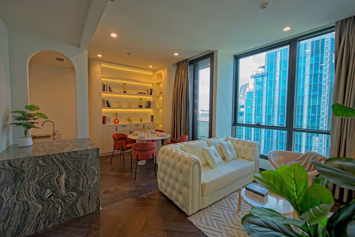 ให้เช่าคอนโดสุขุมวิท อโศก ทองหล่อ : For Rent : The Esse ทองหล่อ (Sukhumvit 36)  ทำเลทอง ใจกลางทองหล่อ ตกแต่งห้องสวยมาก ตรงปก100%