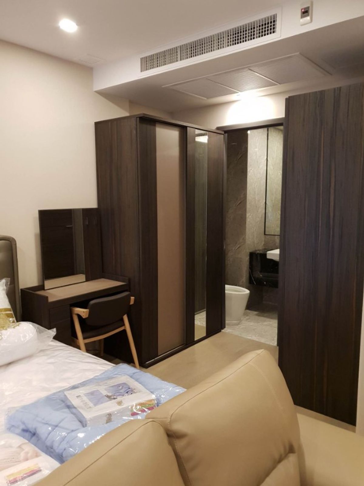 For RentCondoSukhumvit, Asoke, Thonglor : X8240566 Condo for rent asshton Asoke