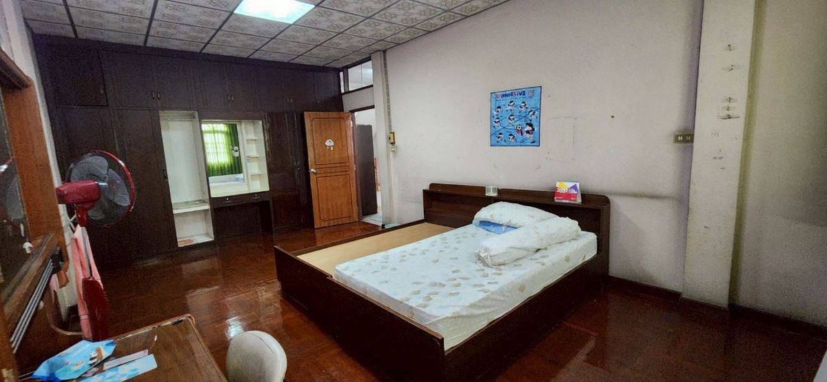 ขายอาคารพาณิชย์สาทร นราธิวาส : ✨ ขายด่วน! อาคารพาณิชย์ 4.5 ชั้น 2 คูหา ทำเลทองใจกลางเมืองย่าน#เจริญกรุง #เอเชีย ทีค   #เทอร์มินอล 21 พระราม3✨