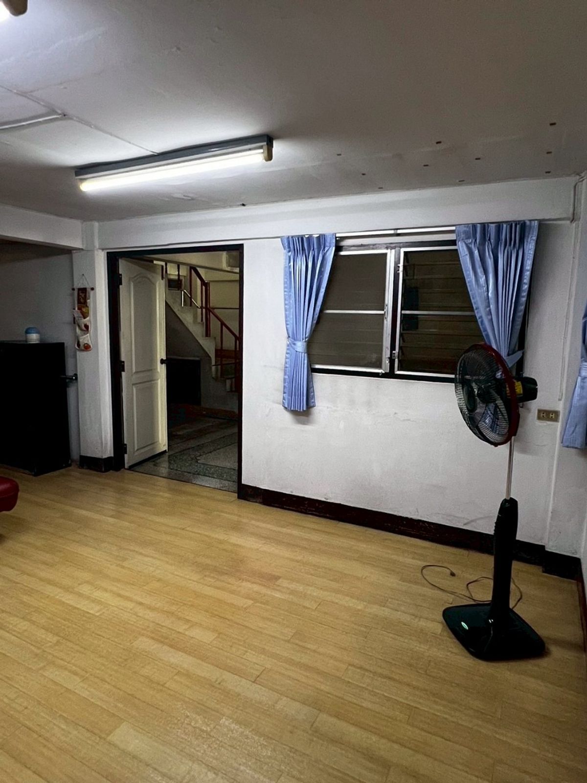 ขายอาคารพาณิชย์สาทร นราธิวาส : ✨ ขายด่วน! อาคารพาณิชย์ 4.5 ชั้น 2 คูหา ทำเลทองใจกลางเมืองย่าน#เจริญกรุง #เอเชีย ทีค   #เทอร์มินอล 21 พระราม3✨