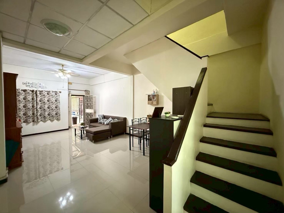 ขายทาวน์โฮมนนทบุรี บางใหญ่ บางบัวทอง : 🏠✨ ทาวน์โฮมราคาดี ทำเลน่าอยู่ เริ่มต้นชีวิตครอบครัวได้ทันที!นครทองปาร์ควิว 1 | โครงการคุณภาพ เดินทางสะดวก ทำเลชุมชนใกล้ตลาด โรงเรียน ร้านค้า และแหล่งงานในพื้นที่บางบัวทอง