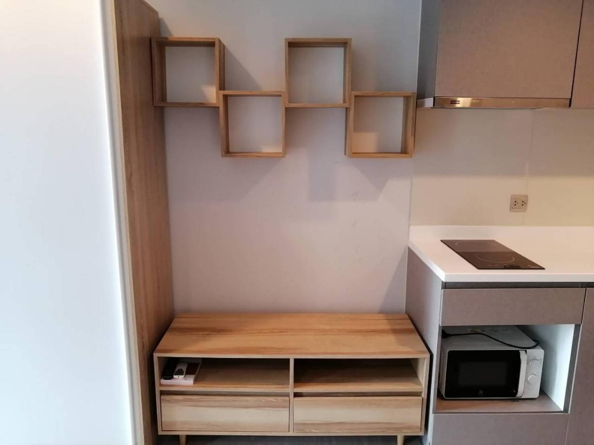 ให้เช่าคอนโดพระราม 9 เพชรบุรีตัดใหม่ RCA : 🔥ให้เช่าด่วน🔥Life Asoke Rama9 ห้องสตู เฟอรฺนิเจอร์ครบ พร้อมเข้าอยู่ ❗