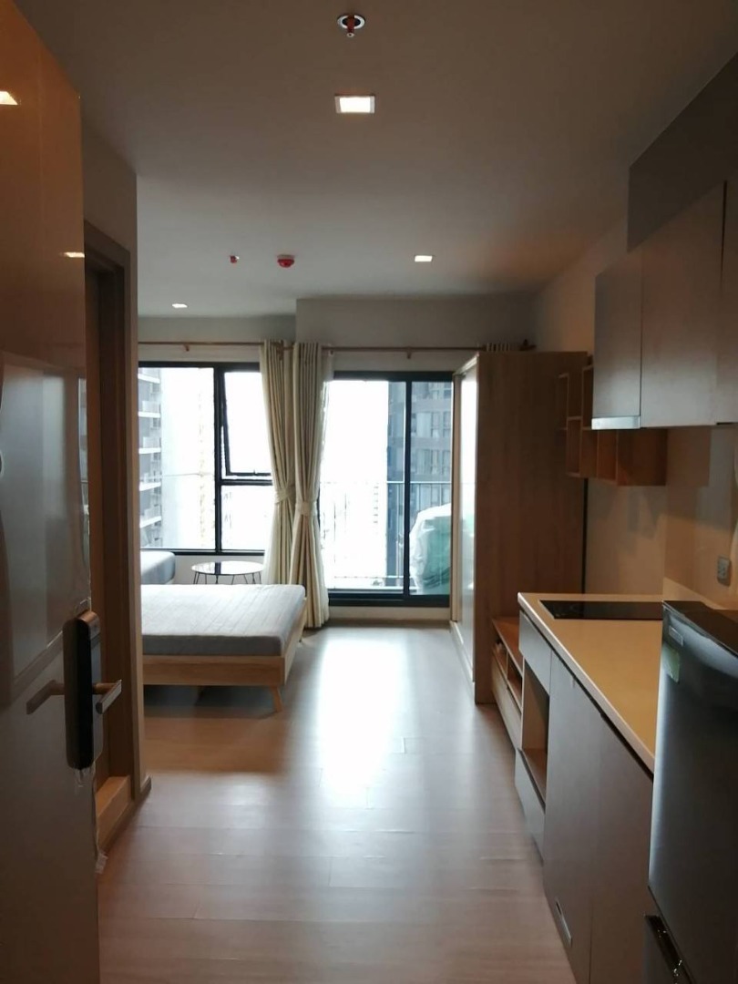 ให้เช่าคอนโดพระราม 9 เพชรบุรีตัดใหม่ RCA : 🔥ให้เช่าด่วน🔥Life Asoke Rama9 ห้องสตู เฟอรฺนิเจอร์ครบ พร้อมเข้าอยู่ ❗