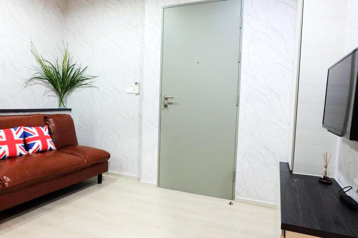 For RentCondoRatchadapisek, Huaikwang, Suttisan : For rent Life Ratchadaphisek 1 bedroom, 35th floor, size 31.57 sq m., excellent condition.