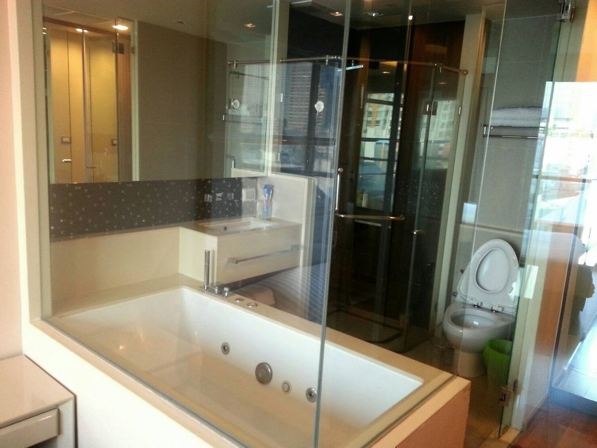 ให้เช่าคอนโดสาทร นราธิวาส : For Rent Condo The Address Sathorn fully furnished (S15-29452)