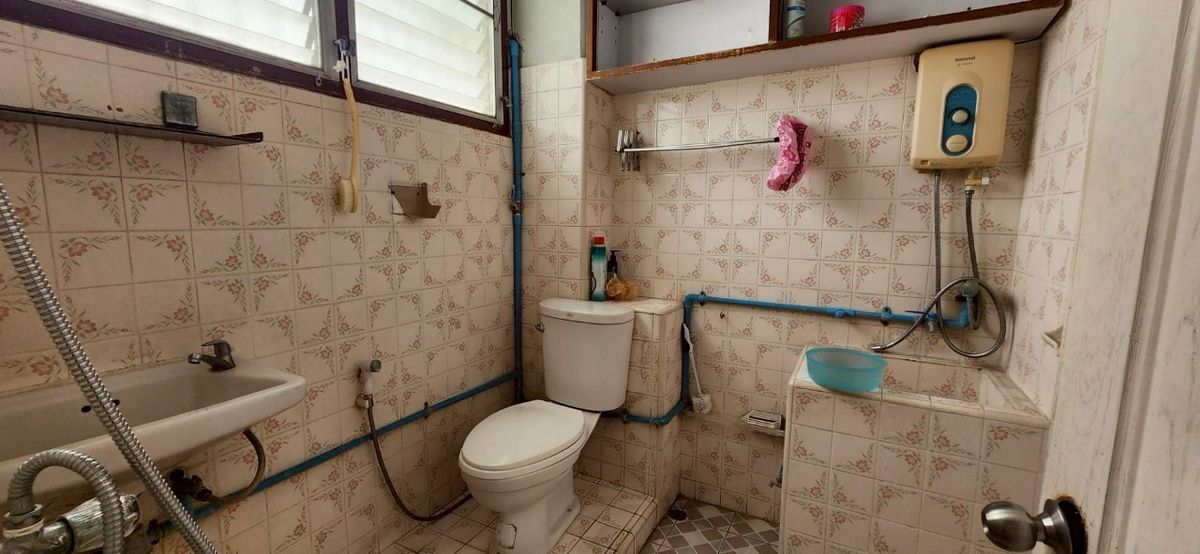 ขายอาคารพาณิชย์สาทร นราธิวาส : ✨ ขายด่วน! อาคารพาณิชย์ 4.5 ชั้น 2 คูหา ทำเลทองใจกลางเมืองย่าน#เจริญกรุง #เอเชีย ทีค   #เทอร์มินอล 21 พระราม3✨