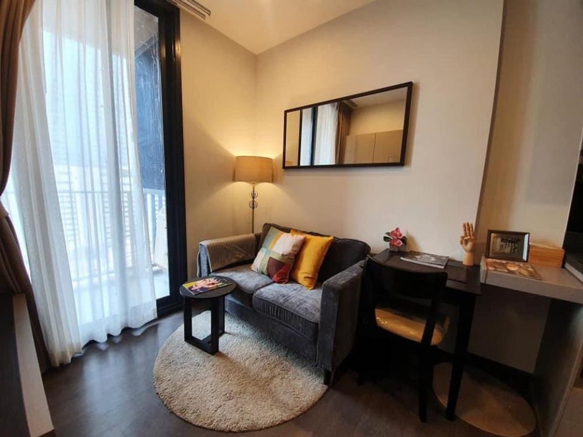 ให้เช่าคอนโดสุขุมวิท อโศก ทองหล่อ : 🏡Cozy 1 Bedroom Unit For Rent @Oka Haus 🏡