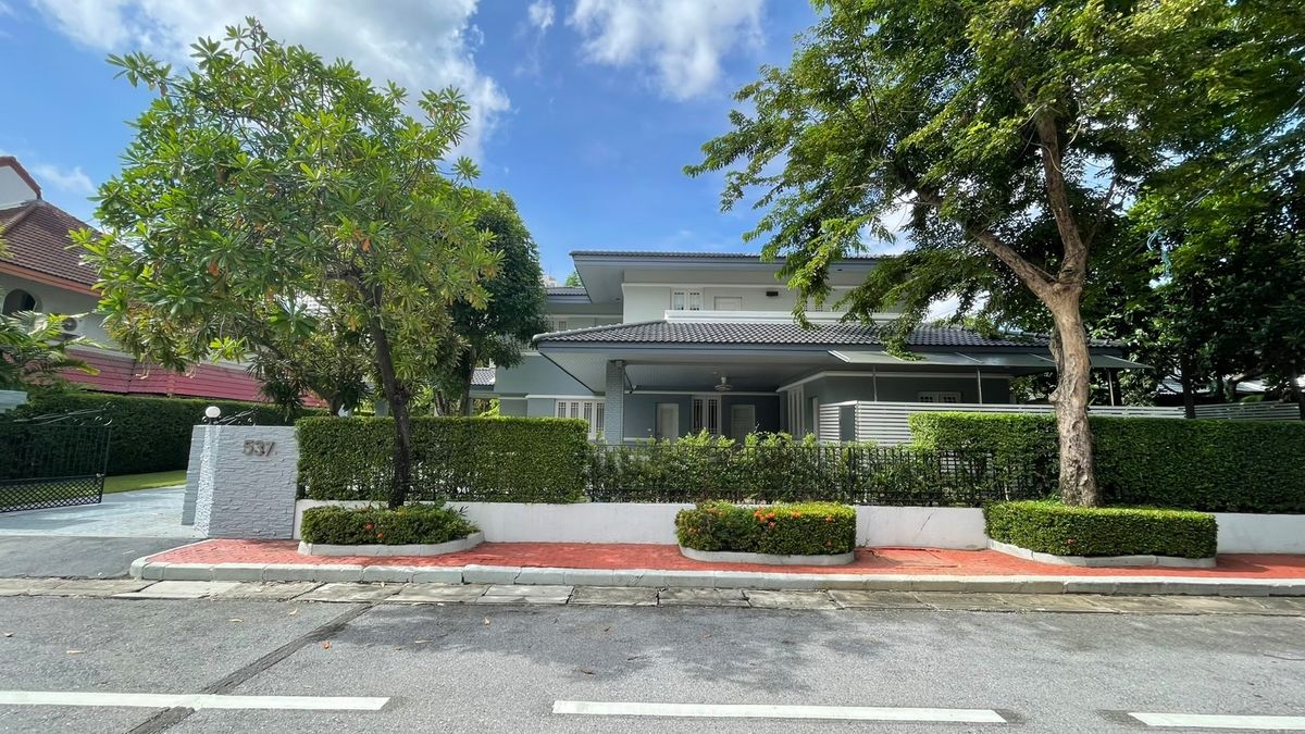 ให้เช่าบ้านสมุทรปราการ สำโรง : ให้เช่าบ้านเดี่ยวหรู โครงการเลคไซด์วิลล่า 1 ใกล้ Mega Bangna