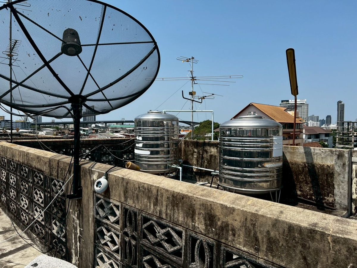 ขายอาคารพาณิชย์สาทร นราธิวาส : ✨ ขายด่วน! อาคารพาณิชย์ 4.5 ชั้น 2 คูหา ทำเลทองใจกลางเมืองย่าน#เจริญกรุง #เอเชีย ทีค   #เทอร์มินอล 21 พระราม3✨