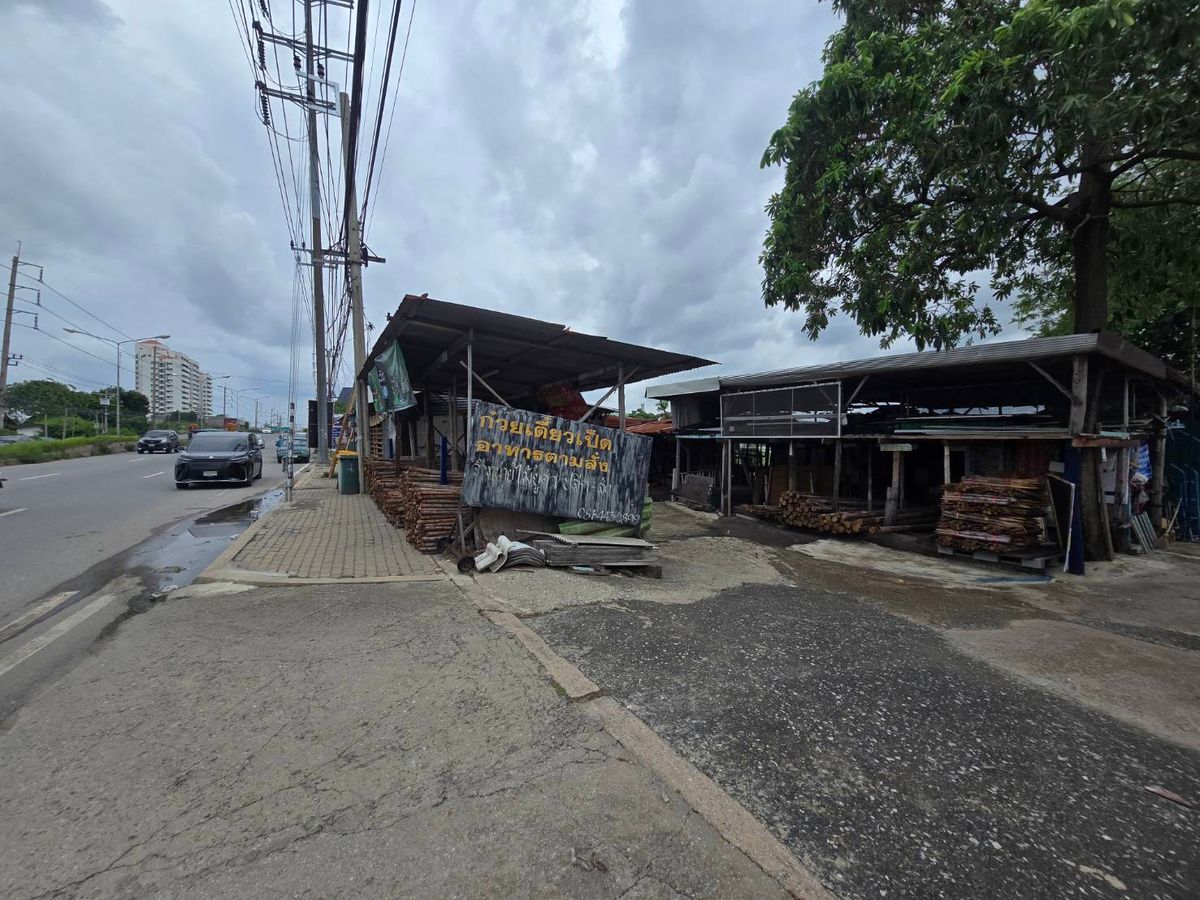 For SaleLandSamut Prakan,Samrong : Land for sale in Bang Phli Housing area Along Khlong Dan-Bang Phli Road 31 Rai