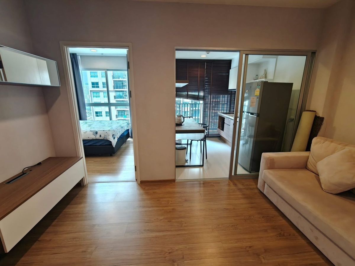 For SaleCondoSathorn, Narathiwat : ✨ Condo for sale in Chan-Sathorn Fuse Chan Sathorn, good location, convenient to walk on the road, Sathu Pradit, near Silom, Rama 3, Narathiwat Ratchanakharin Road