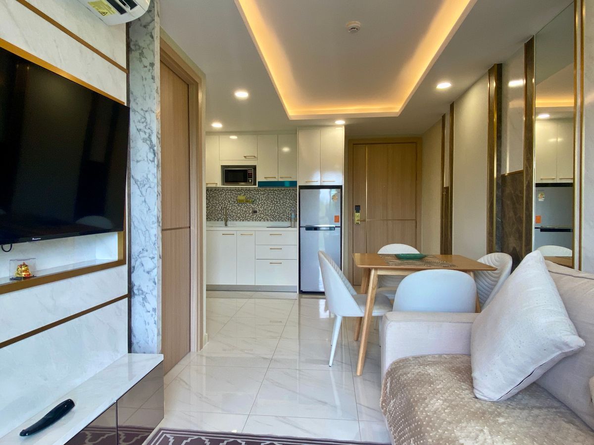 For SaleCondoPattaya, Bangsaen, Chonburi : 🏡 Resort-Style 1BR Condo at Dusit Grand Park 2 – Jomtien