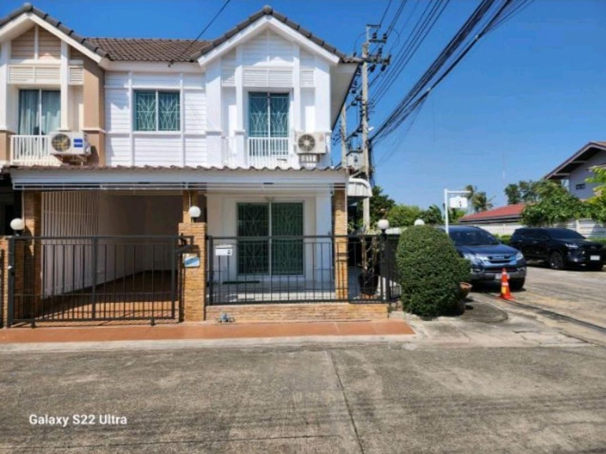 ให้เช่าทาวน์โฮมนนทบุรี บางใหญ่ บางบัวทอง : ให้เช่า บ้านหลังมุม​ หมู่บ้าน พฤกษา วิลล์ 54​ ถนนเมนหมู่บ้าน