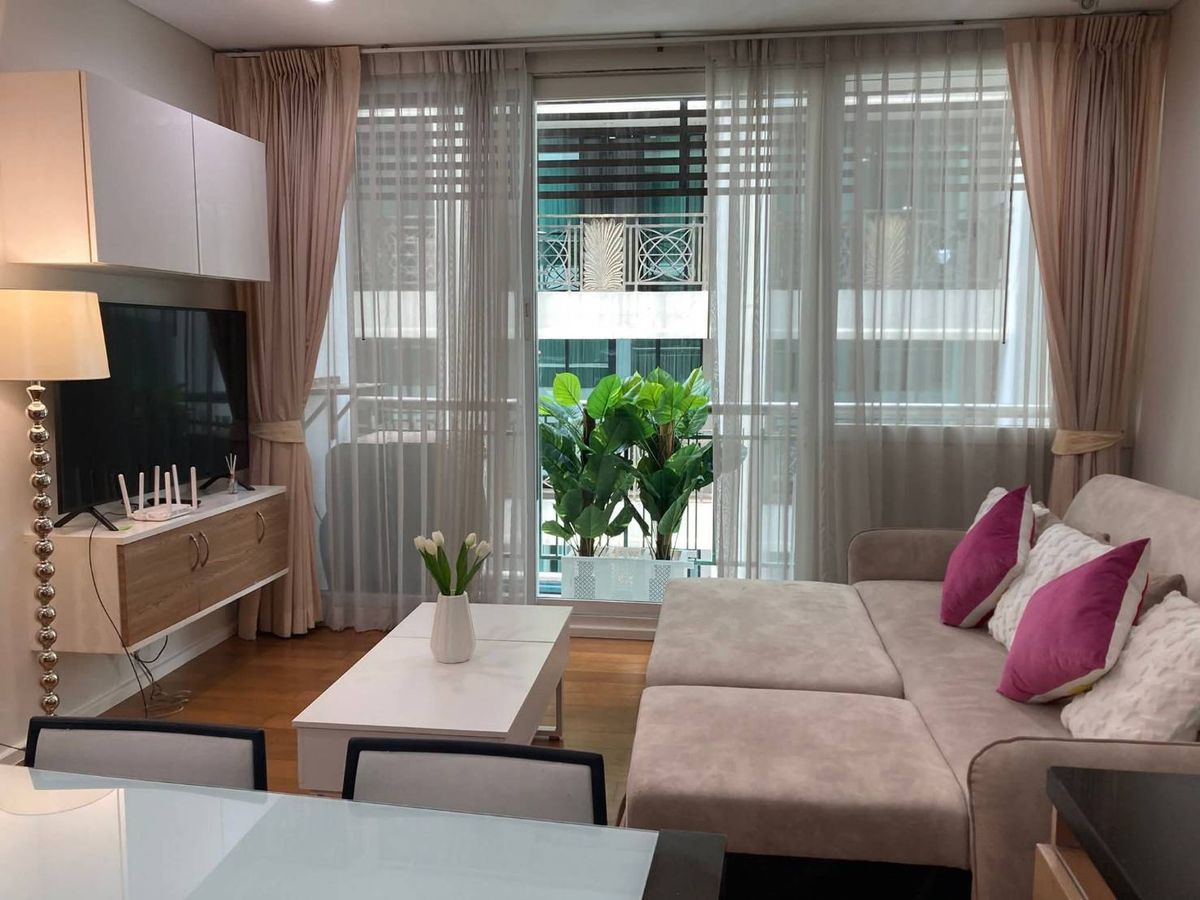 For RentCondoSukhumvit, Asoke, Thonglor : Condo for rent, Wind Sukhumvit 23 Asoke Sukhumvit, large room 53 SQM