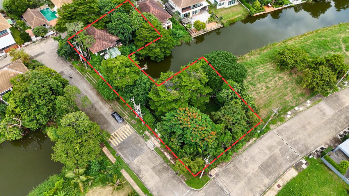 บ้านฉะเชิงเทรา : บ้านเดี่ยวหัวมุม พร้อมที่ดินติดทะเลสาบ แปลงสวยและพิเศษที่สุดในโครงการ หมู่บ้านการ์เด้นลากูน่า อ่อนนุช-สุวรรณภูมิ